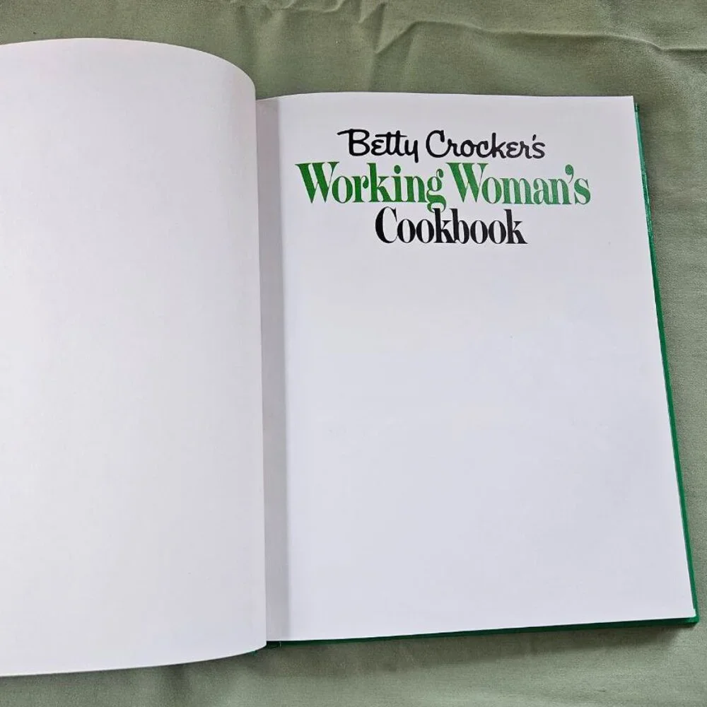 Betty Crocker's Working Woman's Cookbook Hardcover - Delicious Dinner Recipes - Picture 3 of 11
